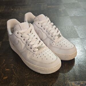 Nike White Leather Sneakers